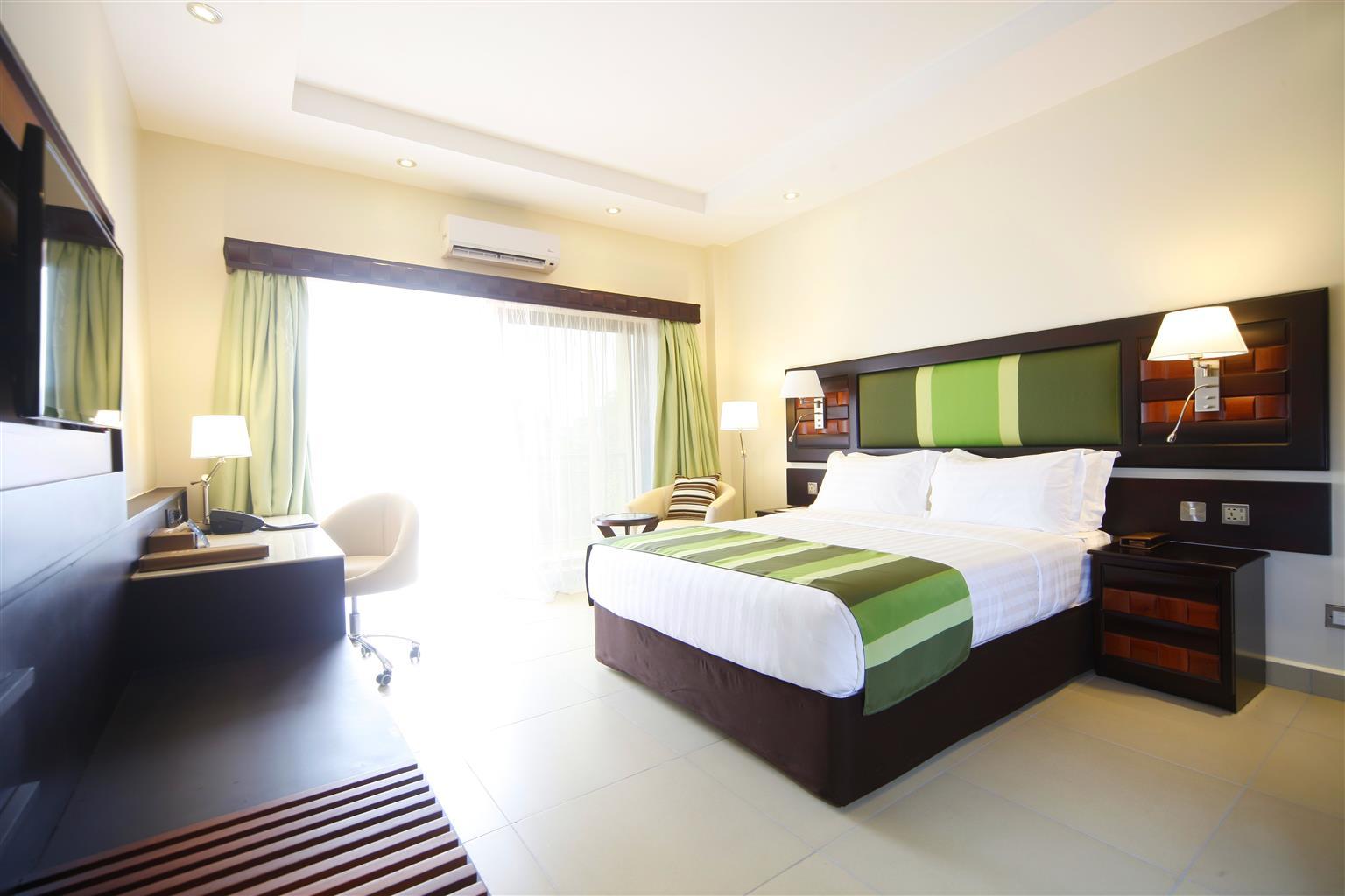 Best Western Premier Garden Hotel Entebbe Buitenkant foto