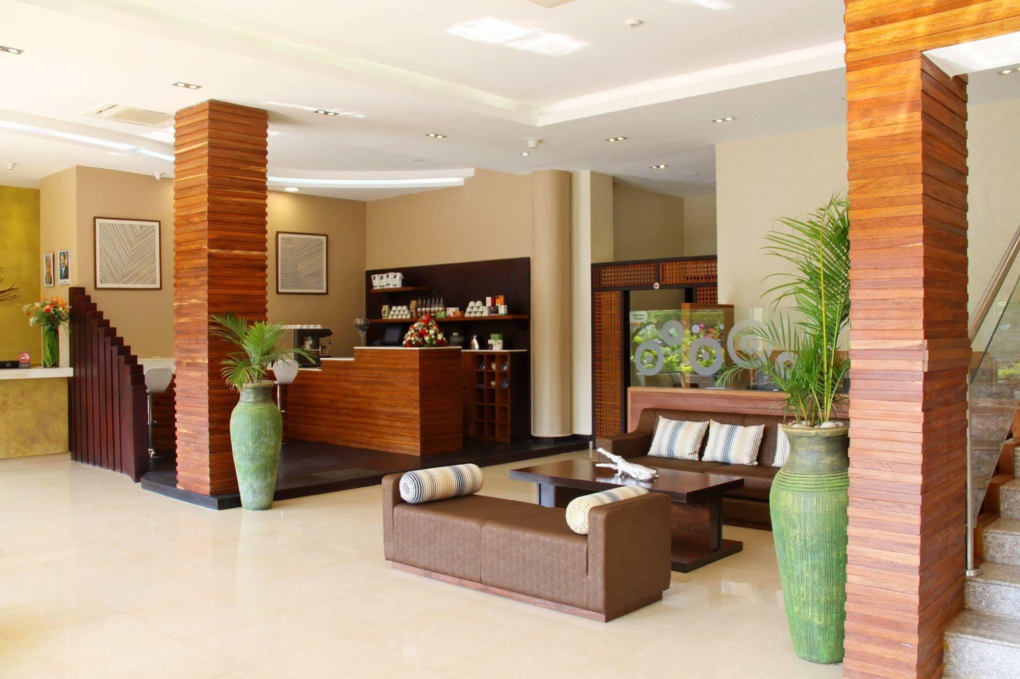 Best Western Premier Garden Hotel Entebbe Buitenkant foto