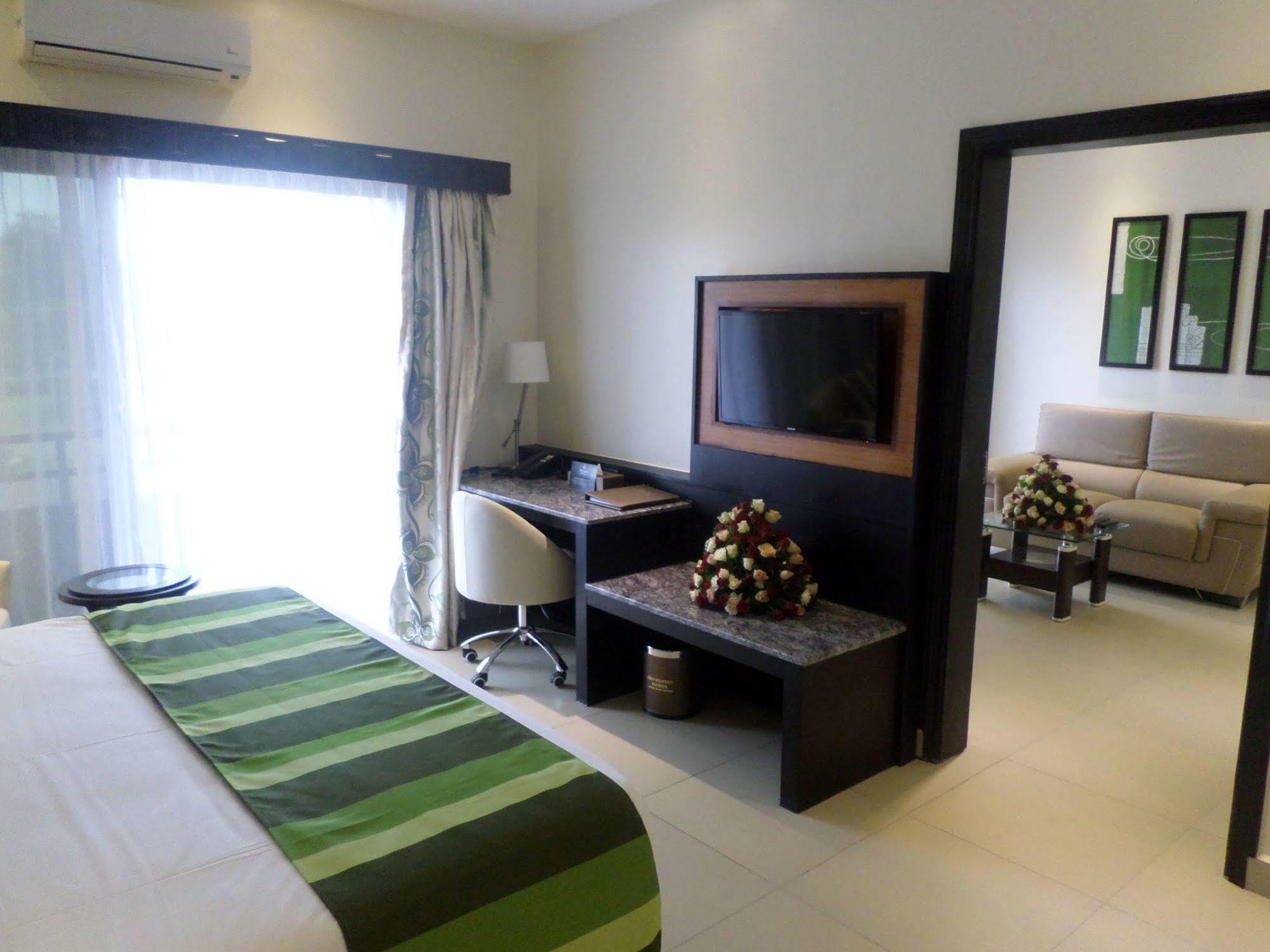 Best Western Premier Garden Hotel Entebbe Buitenkant foto