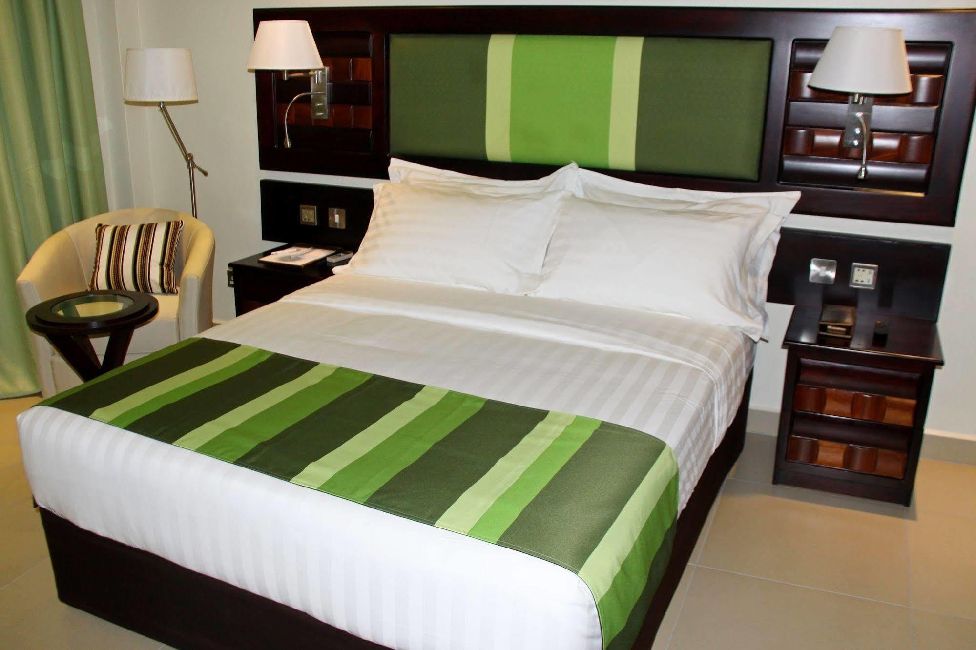 Best Western Premier Garden Hotel Entebbe Buitenkant foto
